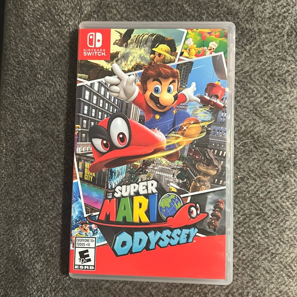 Nintendo Switch Super Mario Odyssey - Red